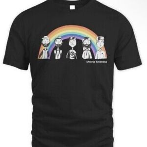 QUEER EYE Black T-Shirt with Rainbow Design Size Medium